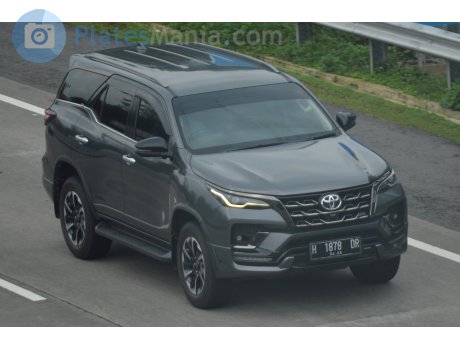 H 1878 DR, Toyota Fortuner