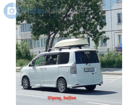 1180CN01, Toyota Voxy