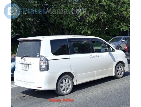 34 AD 292, Toyota Voxy
