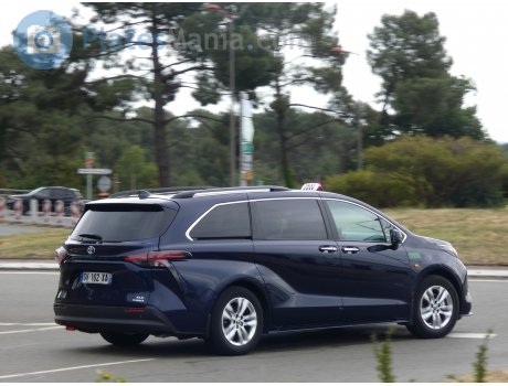 GV-162-XA, Toyota Sienna