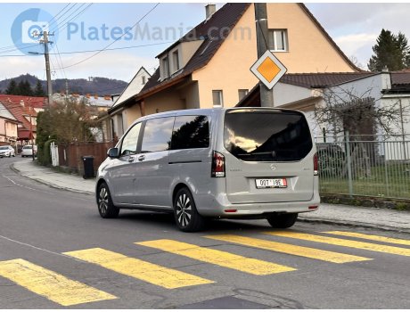 00T I8E, Mercedes-Benz V-Klasse