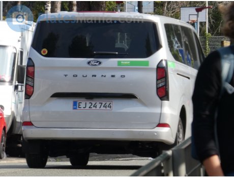 EJ 24744, Ford Tourneo Custom