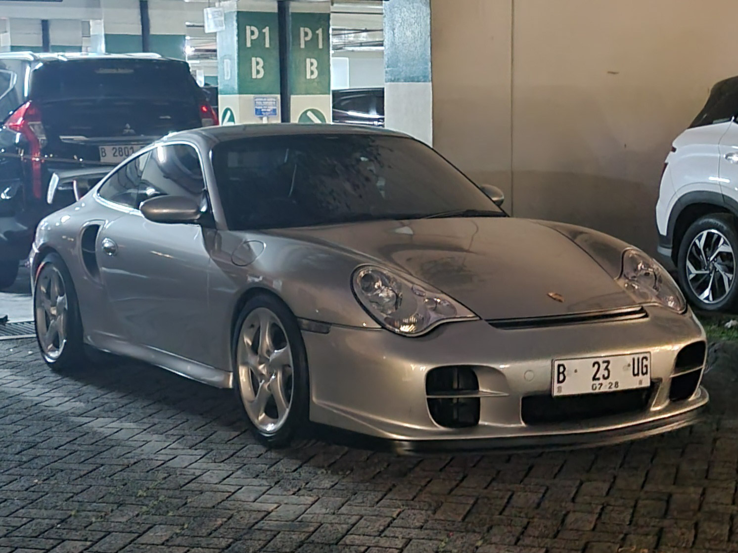 B 23 UG, Porsche 911 5th gen Coupé (996), 1997–2006