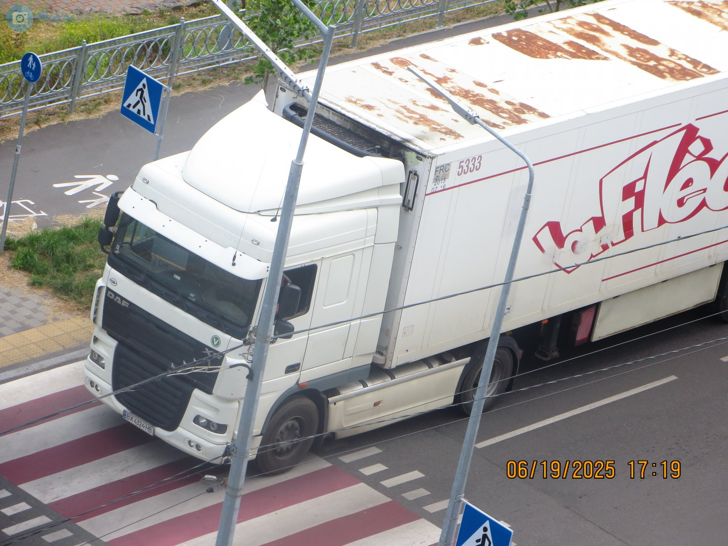 BX 4324 HB, DAF XF 