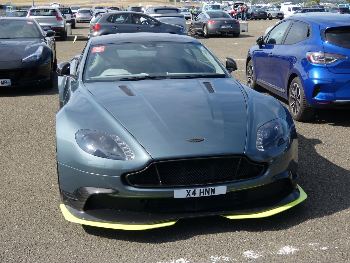 X4HNW, Aston Martin Vantage 1st gen, 2005–2018
