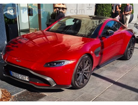 BUDD-007, Aston Martin Vantage