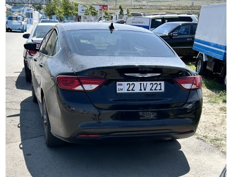 22 IV 221, Chrysler 200