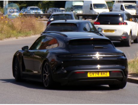 GV74 AHZ, Porsche Taycan