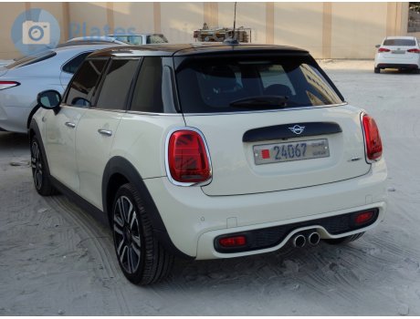 24067, MINI Hatch
