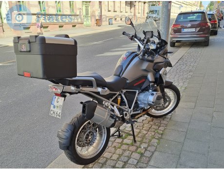 C CH 64 (03/11), BMW R Series