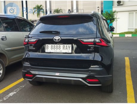 B 8888 RAY, Toyota Yaris Cross