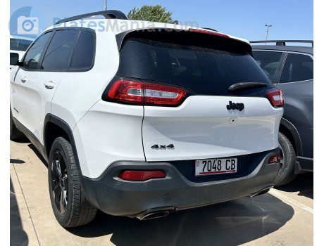 7048 CB, Jeep Cherokee