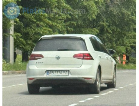 AB 2376 YA, Volkswagen Golf