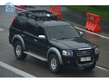 T 1435 LK, Ford Everest