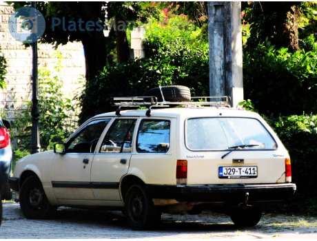 J29-T-411, Opel Rekord