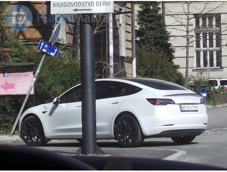 W 97479 M, Tesla Model 3