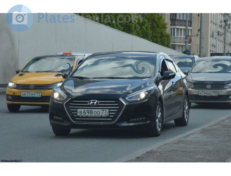 в698оо77, Hyundai i40