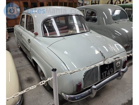 J1749, Renault Dauphine