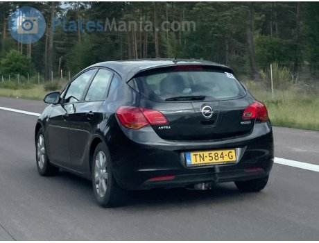 TN-584-G, Opel Astra