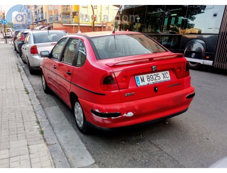 M 8925 XC, SEAT Córdoba