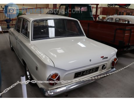 J4649, Ford Cortina