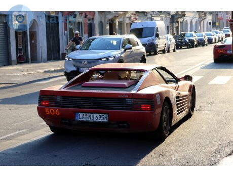 LA ND 695H, Ferrari Testarossa