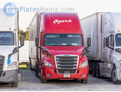 C668HY, Freightliner Cascadia