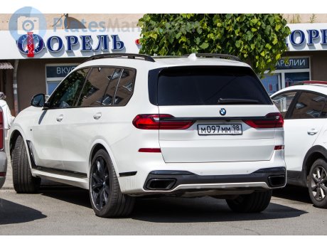 м097мм98, BMW X7
