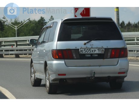 е505хр102, Nissan Bassara