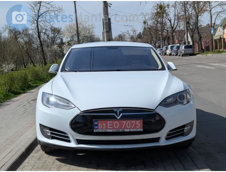 03 EO 7075, Tesla Model S