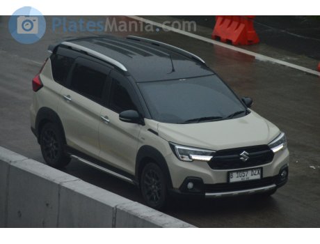 B 1057 DZX, Suzuki XL7