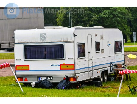 V-9272, Knaus Azur