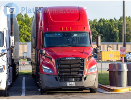 3EK610, Freightliner Cascadia