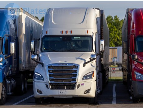 3LM227, Freightliner Cascadia