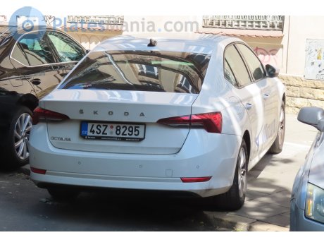 4SZ 8295, Skoda Octavia