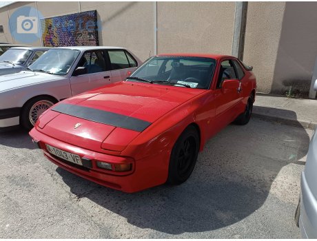 M 1043 VF, Porsche 944