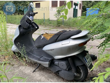 WU 2545, Yamaha Majesty