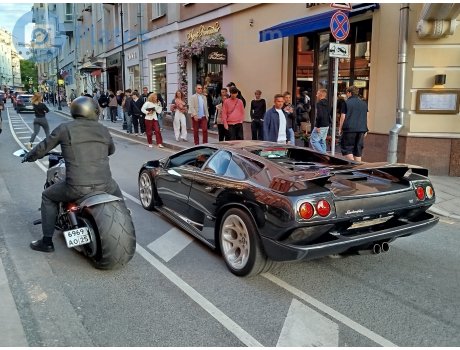 6969 ао 25, Harley-Davidson VRSC