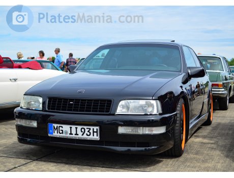 MG II 93H, Opel Senator