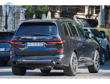 HH 0018 AB, BMW X7