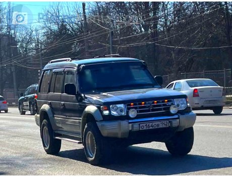 о164ов142, Mitsubishi Pajero