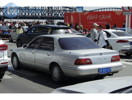 辽F·B2107, Honda Legend