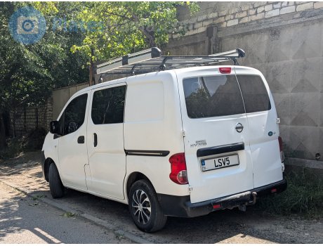 16 LSV5, Nissan NV200