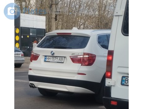 HH 1371 AB, BMW X3