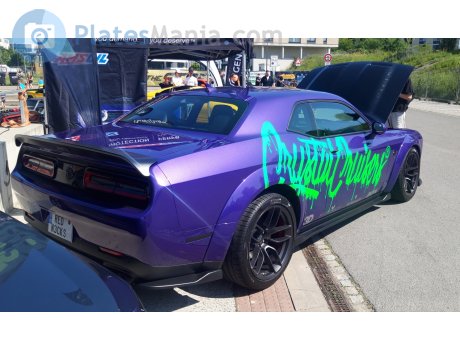 RED N3CKS, Dodge Challenger