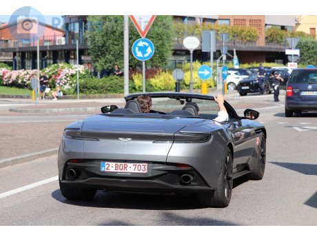 2-BQR-703, Aston Martin DB11