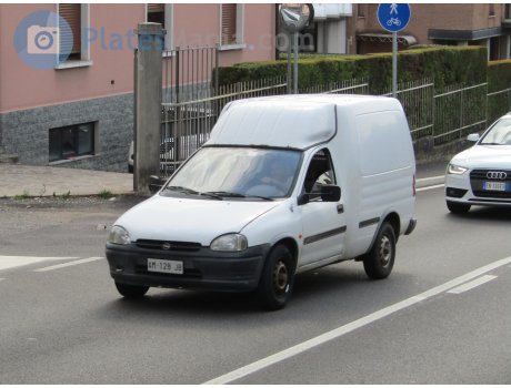 AM 128 JB, Opel Combo