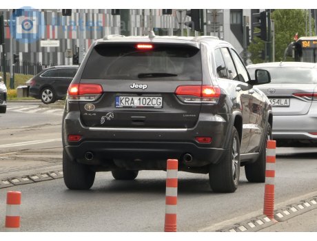 KRA 102CG, Jeep Grand Cherokee