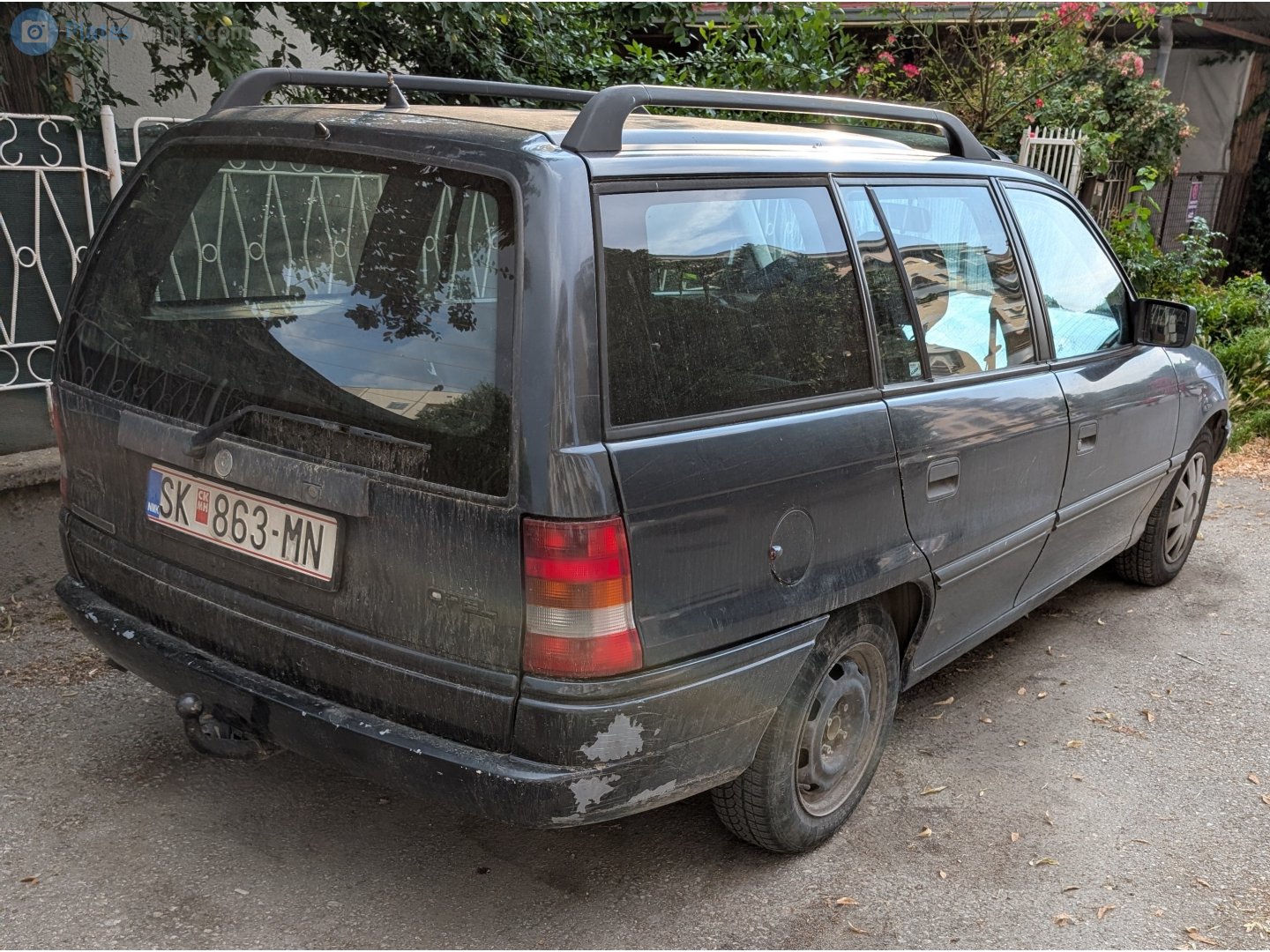 SK 863-MN, Opel Astra 1st gen Caravan Wagon (F; T92), 1991–1998 (–2002 for Eastern Europe)