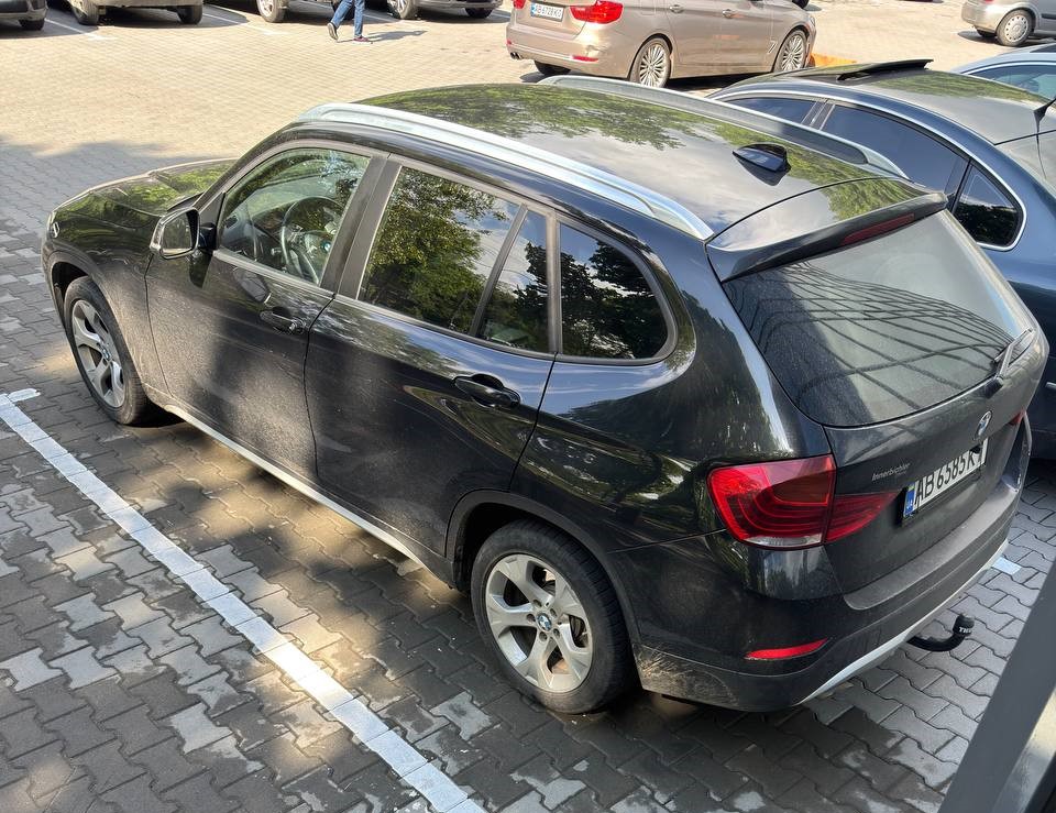 AB 6585 KI, BMW X1 